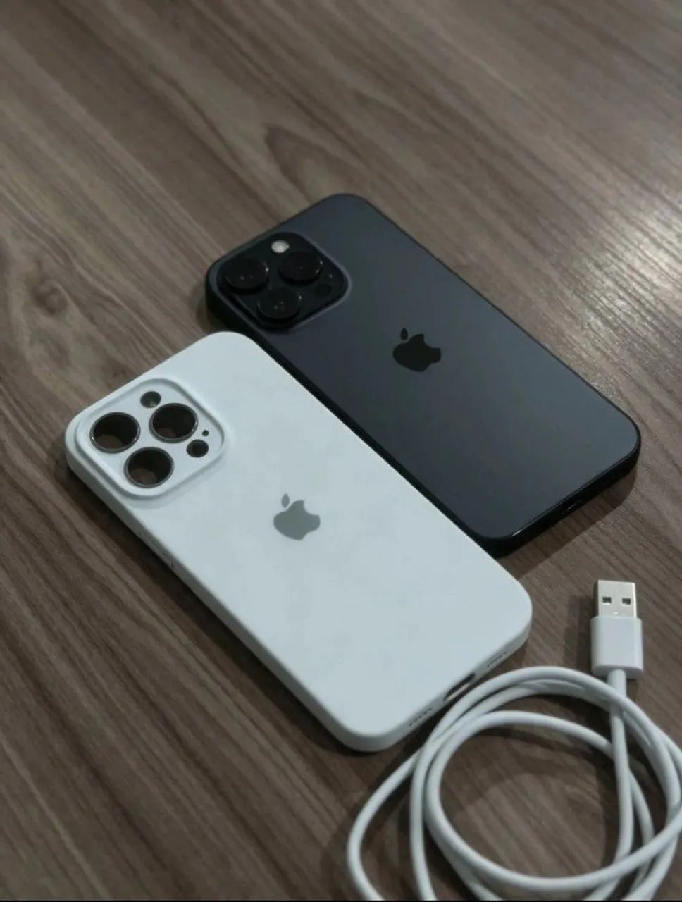 iPhone 15 Pro Max  - Foto 2
