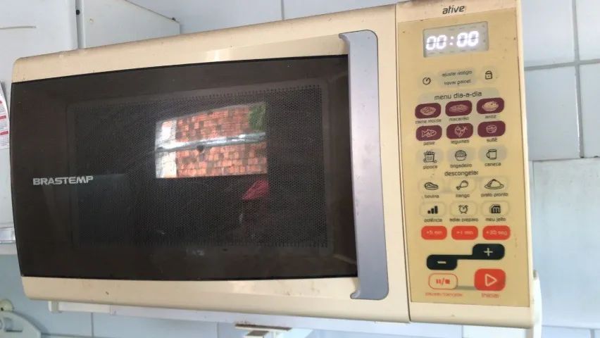 Micro-ondas Brastemp 30 litros - BMS45ABBNA 00 - Foto 2
