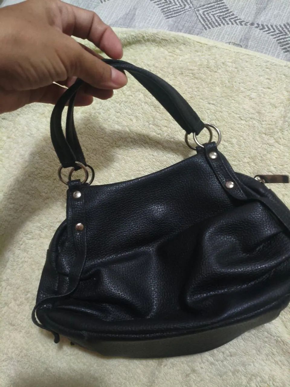 Bolsa de couro preta. - Foto 2