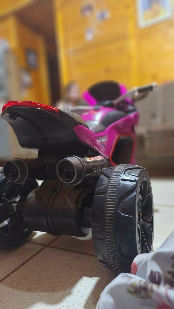 Moto Eletrica Infantil Biemme Sport Racing LED Fumaça 6V Girl - Foto 5