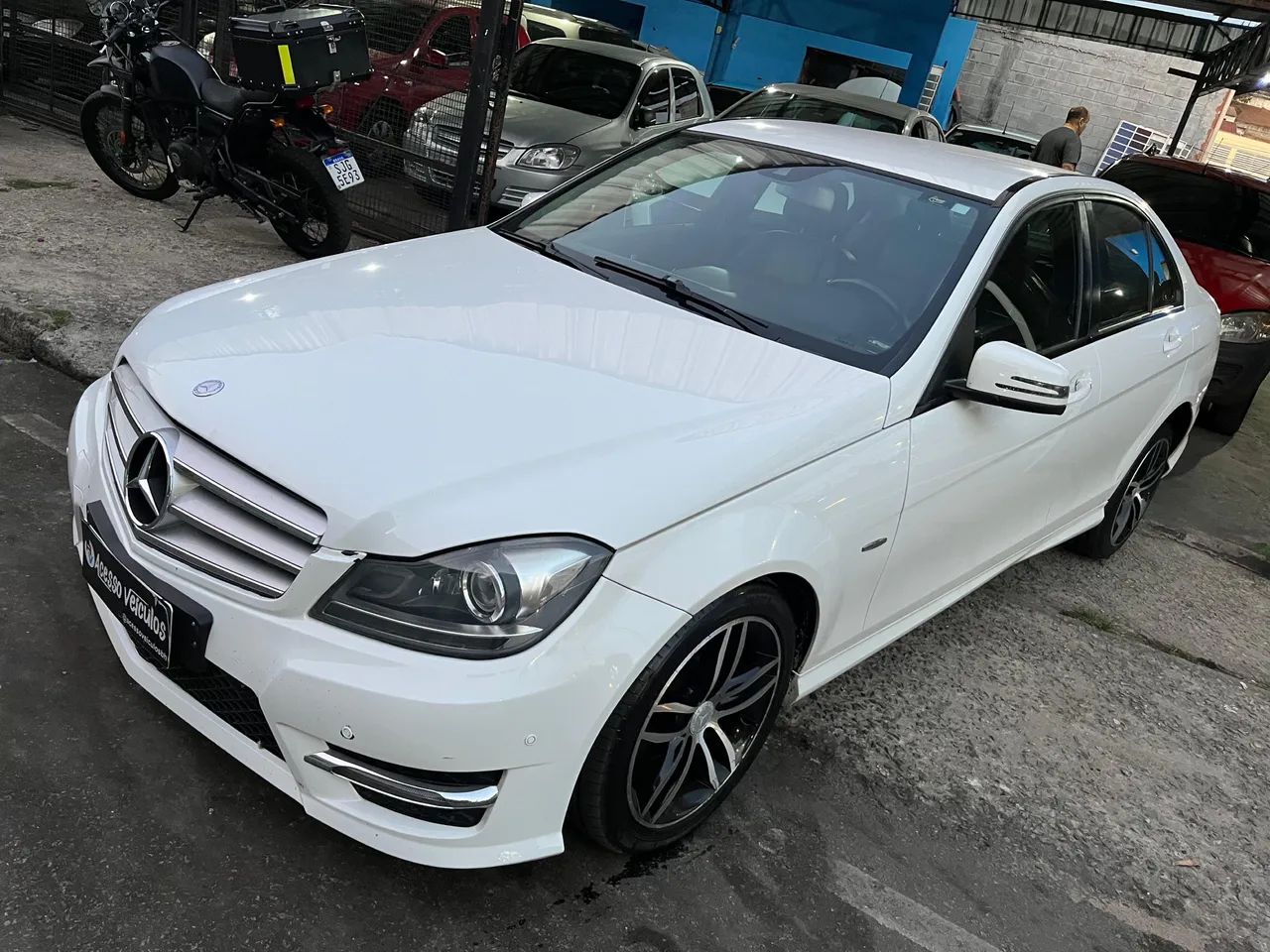 Mercedes-Benz C-180 CGI Sport 1.6 TB 16V 156cv Aut. 2014