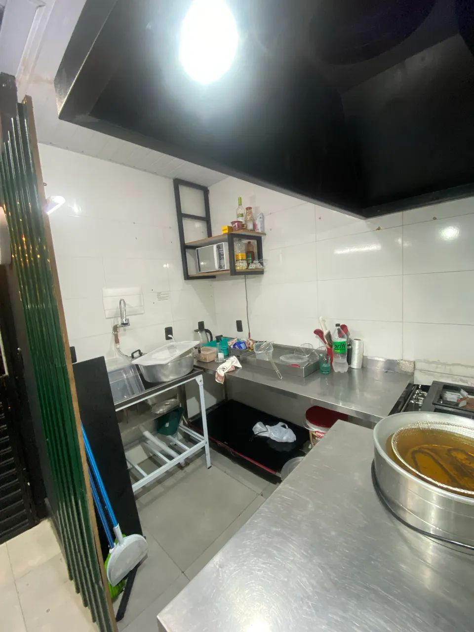 VENDE-SE EQUIPAMENTOS E UTENSÍLIOS PARA COZINHA - Foto 2