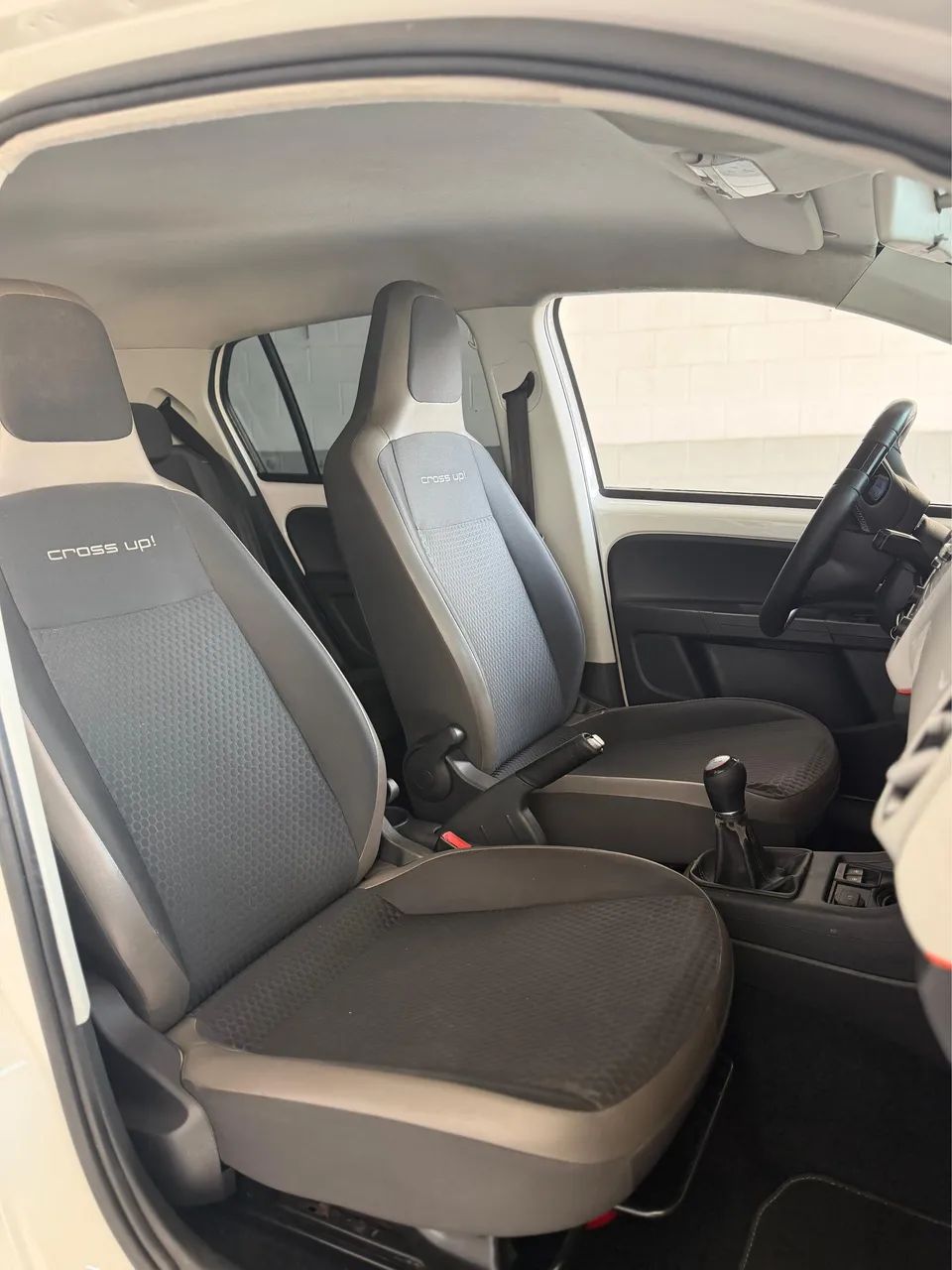 Volkswagen up! cross 1.0 TSI Total Flex 12V 5p, foto 6 de 10