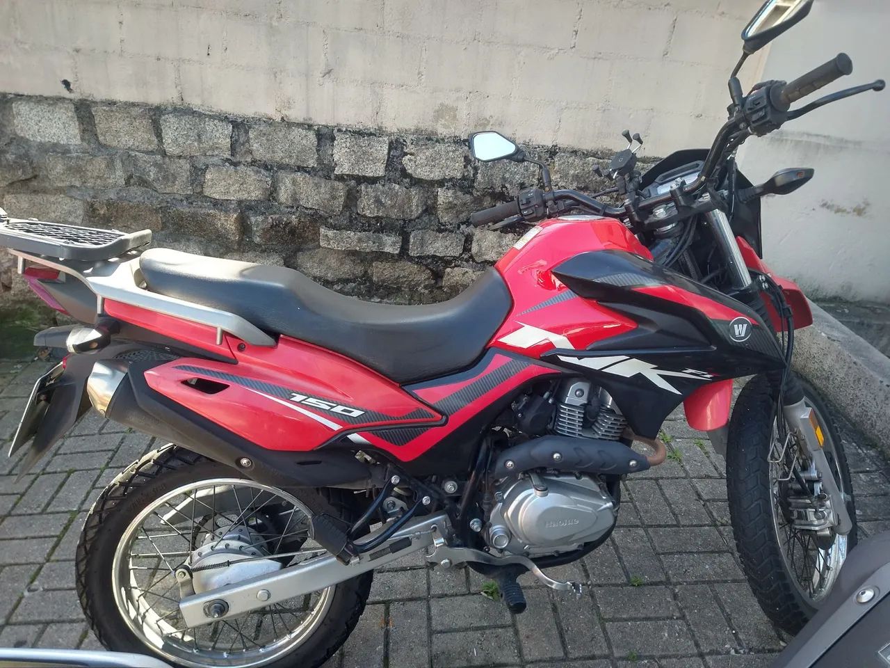 Vendo NK 150 Vermelha 