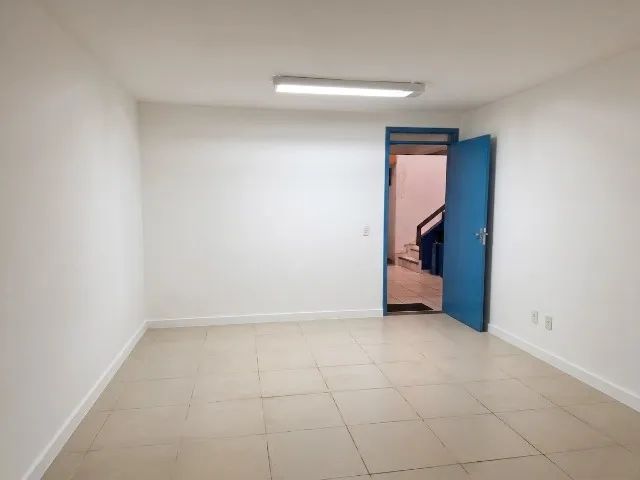 Aluguel Escritório - Sala com sanitário - 24,00m² - Foto 3