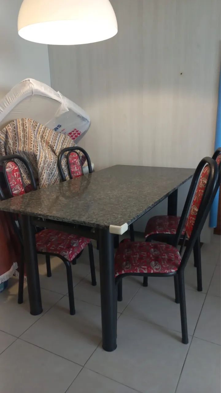 Mesa com cadeiras  - Foto 3