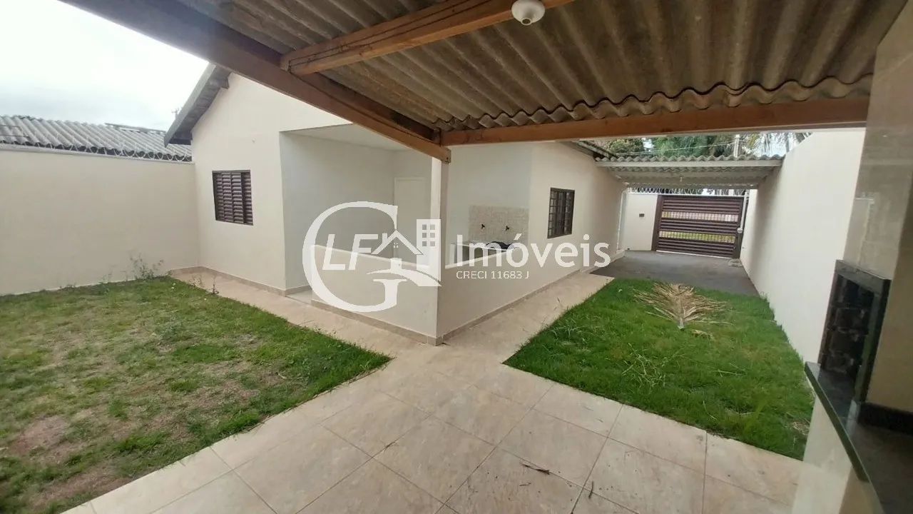 Casa reformada com salão nos fundos - Foto 5