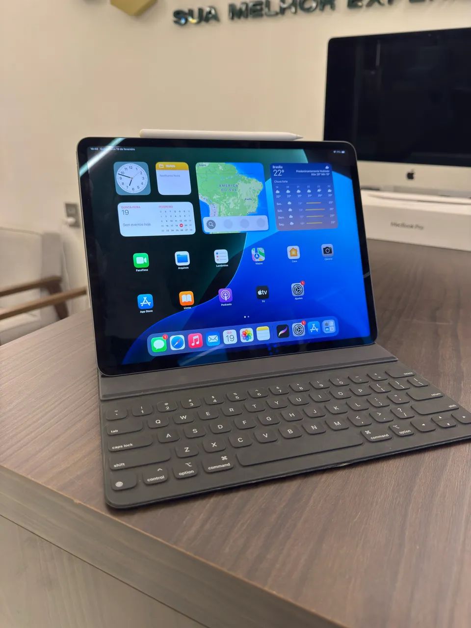 iPad Pro M1 12.9 128GB + Pencil 2 e KeyBoard - Tablets e E-Readers