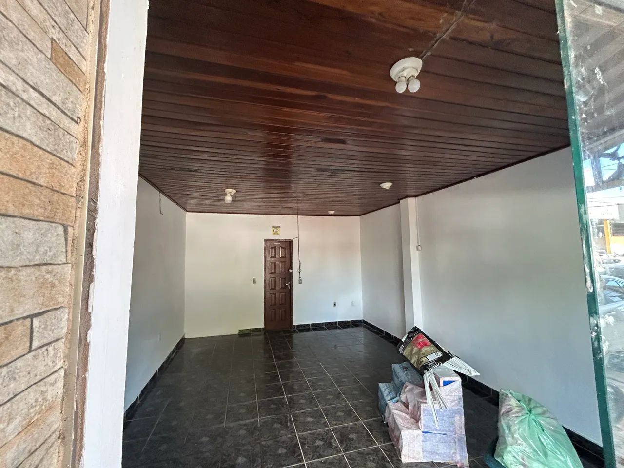 ALUGA-SE PONTO COMERCIAL - Foto 2