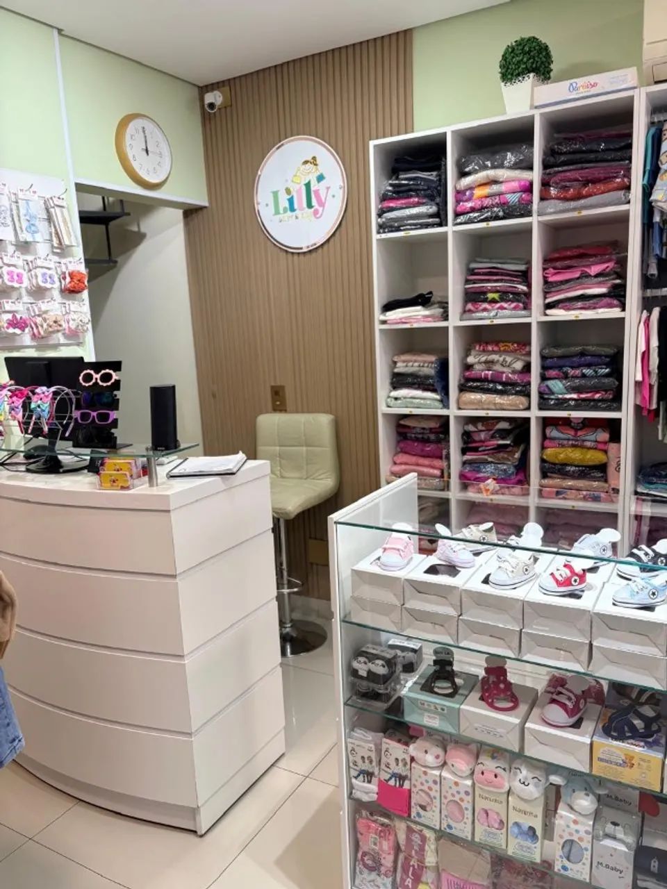 Passa-se ponto comercial - Loja infantil completa na Aclimação/SP - Foto 4