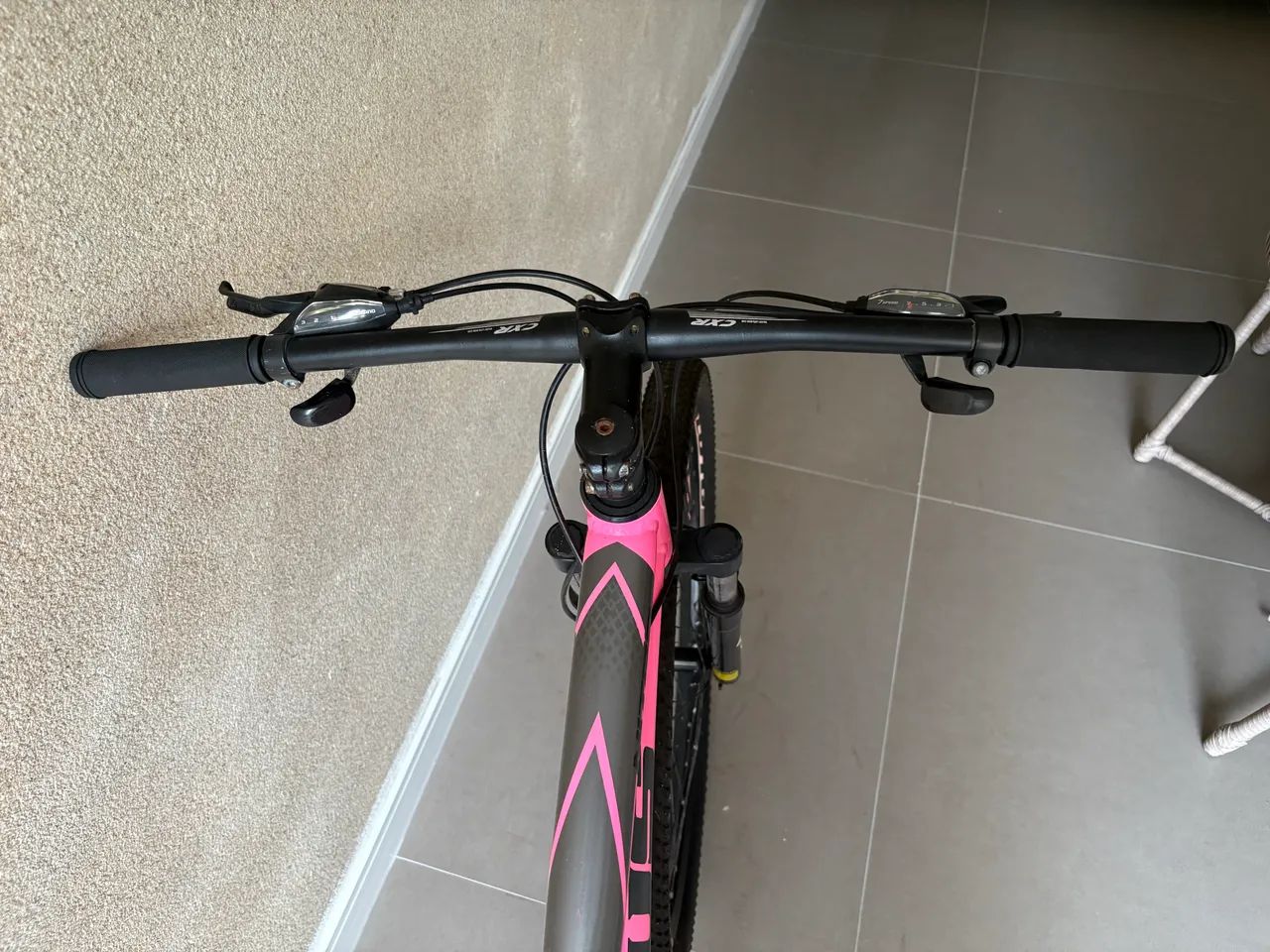 Bicicleta Cairu Lotus Nitro Aro 29 - cor Rosa - Foto 4