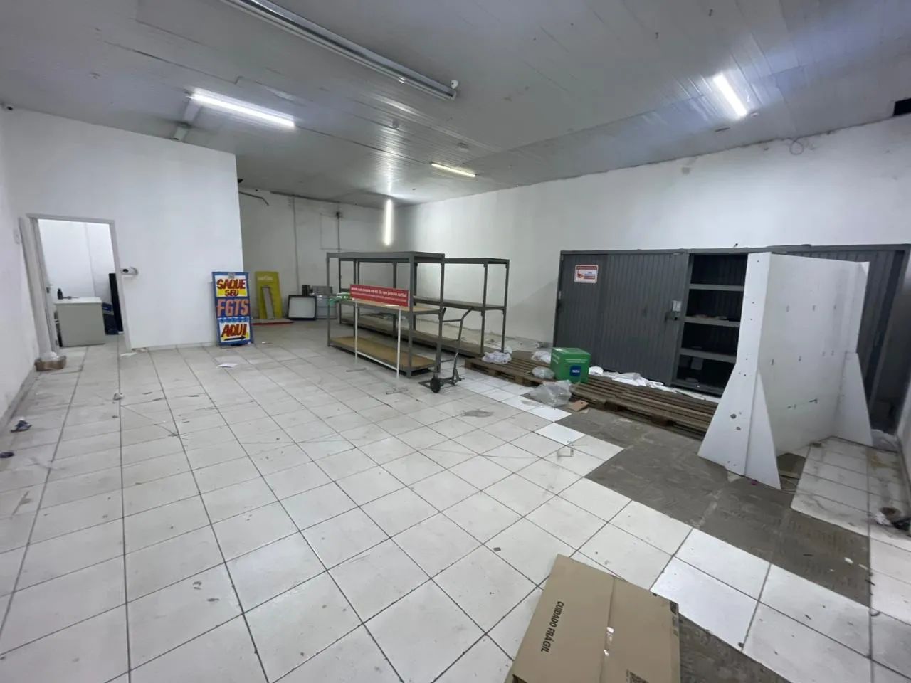 Alugo loja no entroncamento  - Foto 4