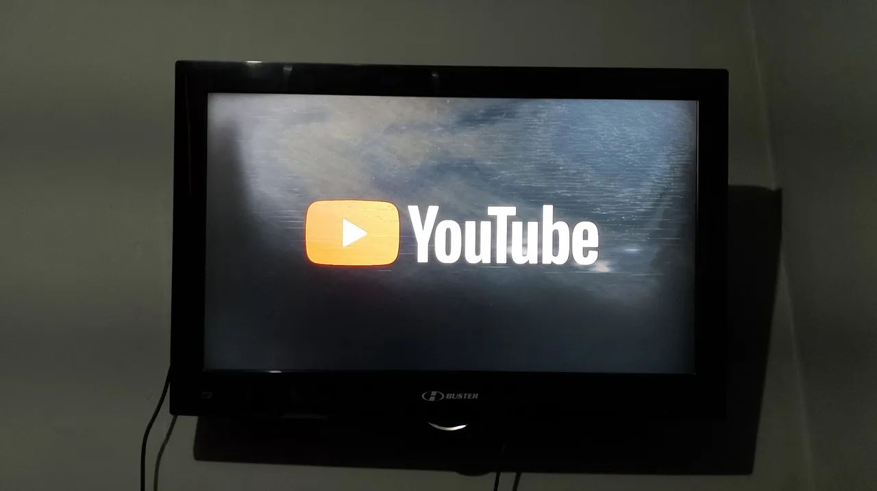 TV Buster 32 Polegadas - Com Defeito na Tela - Foto 4