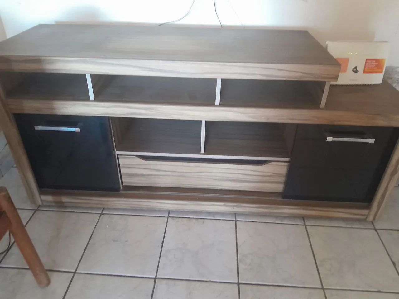 Rack de Televisão com armários