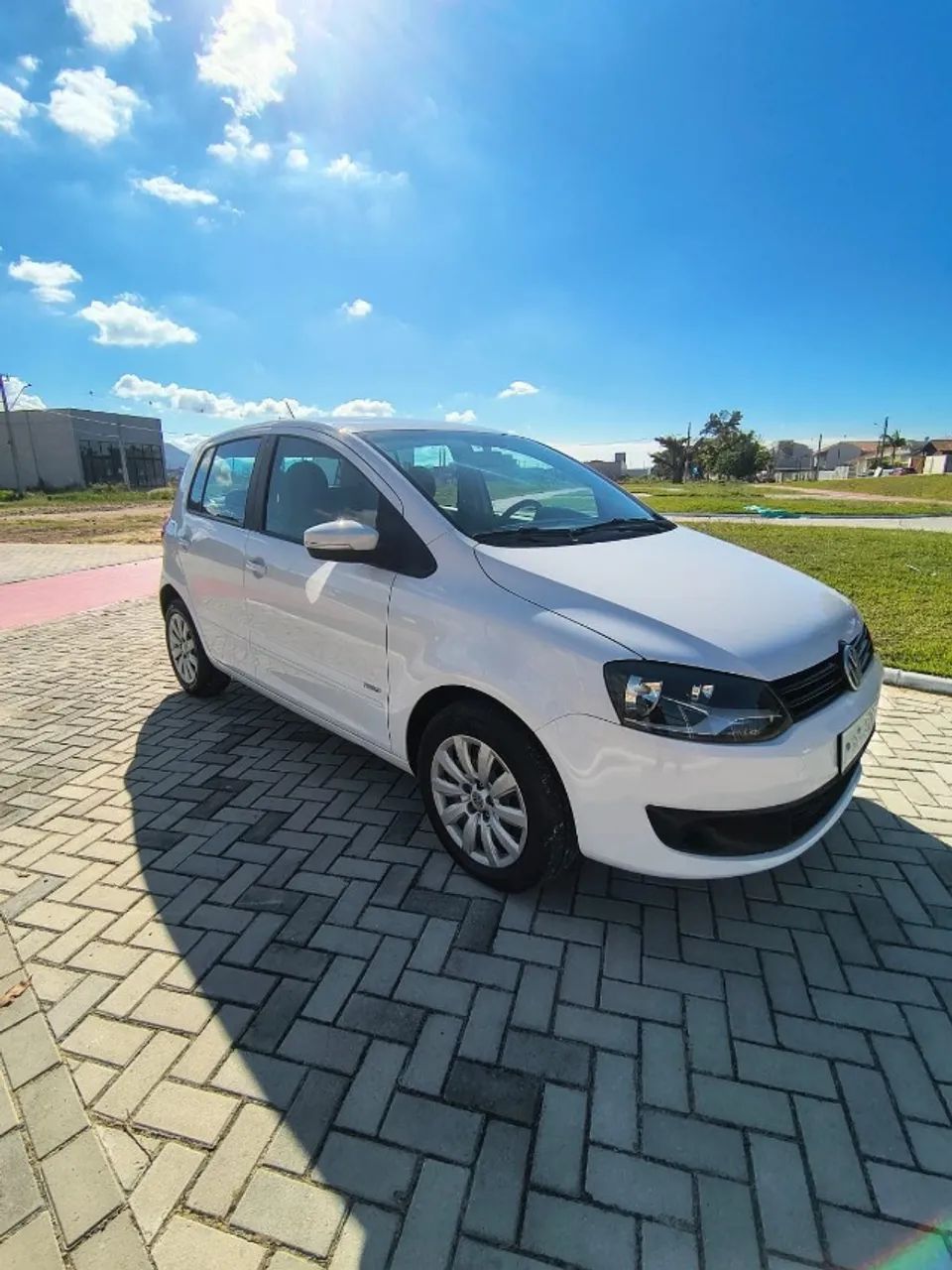 Volkswagen Fox 1.0 MI Total Flex 8V 5P 2013 - Foto 4