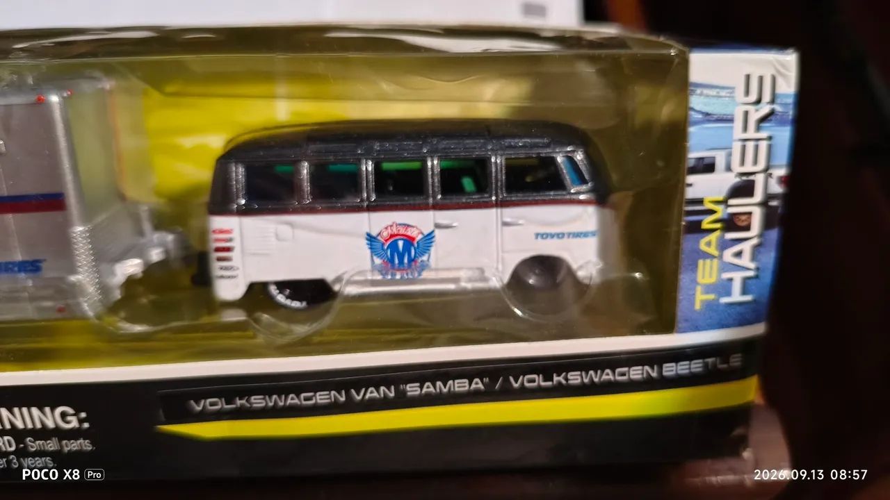 Miniatura VW Beetle/ VW Kombi e reboque  - Foto 4