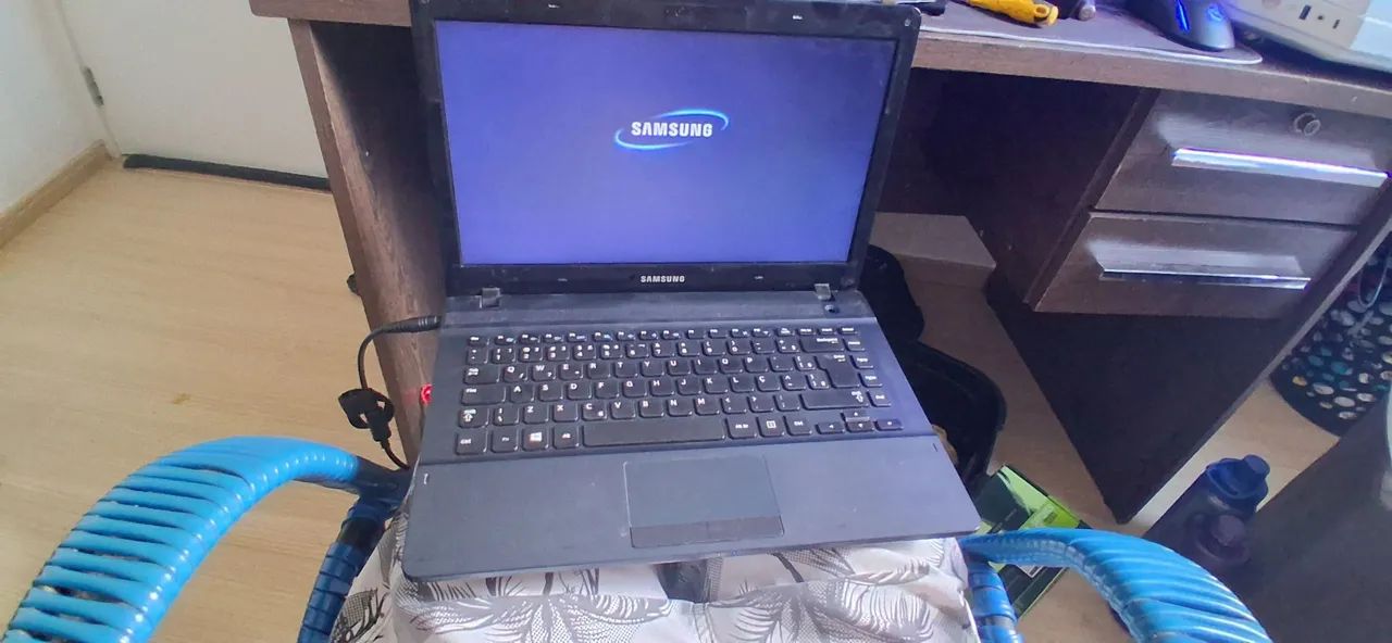 Notebook samsung NP270E4E para retirada de peças 