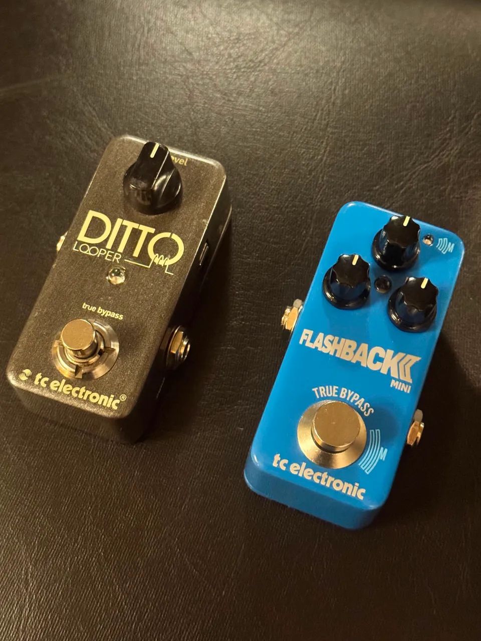 Pedal Delay FlashBack Mini 2 e Dito Looper 