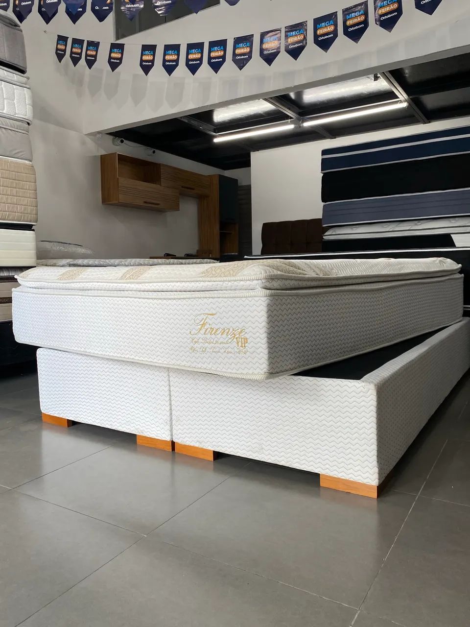 Cama Queen size de luxo , entregamos grátis , super oferta 