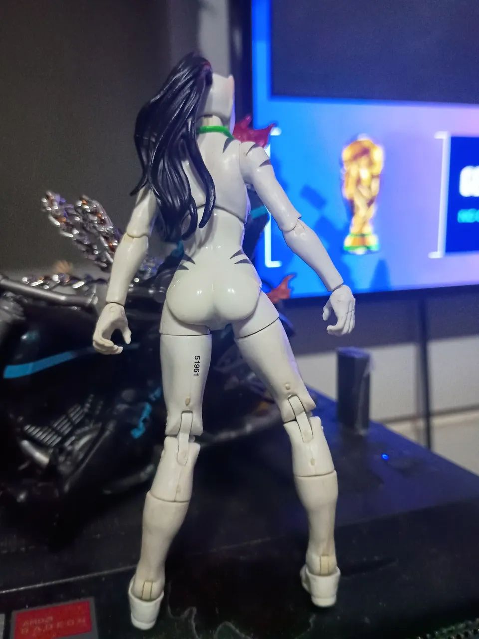 White Tiger Marvel legends tigresa boneco figura hasbro - Foto 2
