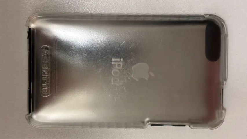 iPod Touch 3ª Geração 32GB (A1318) ? Funcionando, com capa original Agent 18 - Foto 3