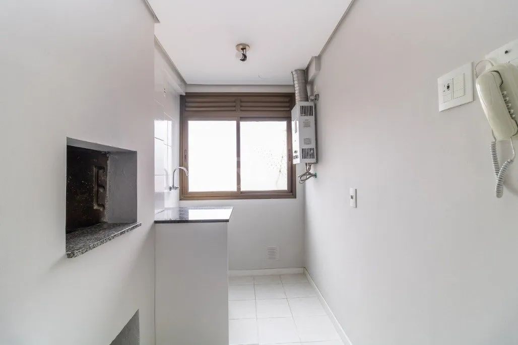 Apartamento para locação no bairro Partenon com 71m² e 2 dormitórios/quartos. - Foto 12