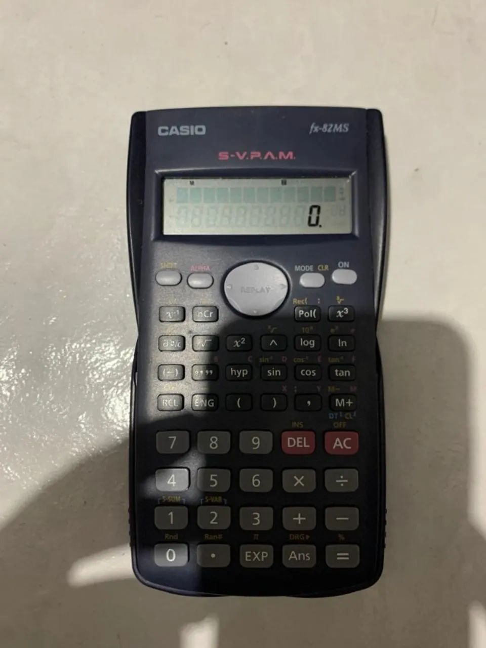 Calculadora Casio fx-82MS (Usada poucas vezes) 