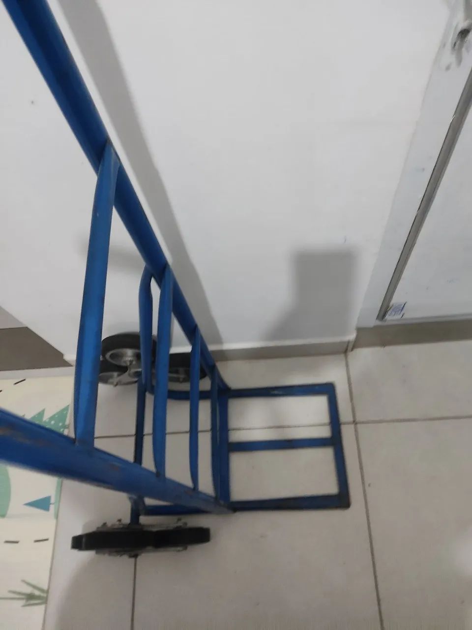 Carrinho De Carga 250kg Roda Estrela pra subir Escada  - Foto 2