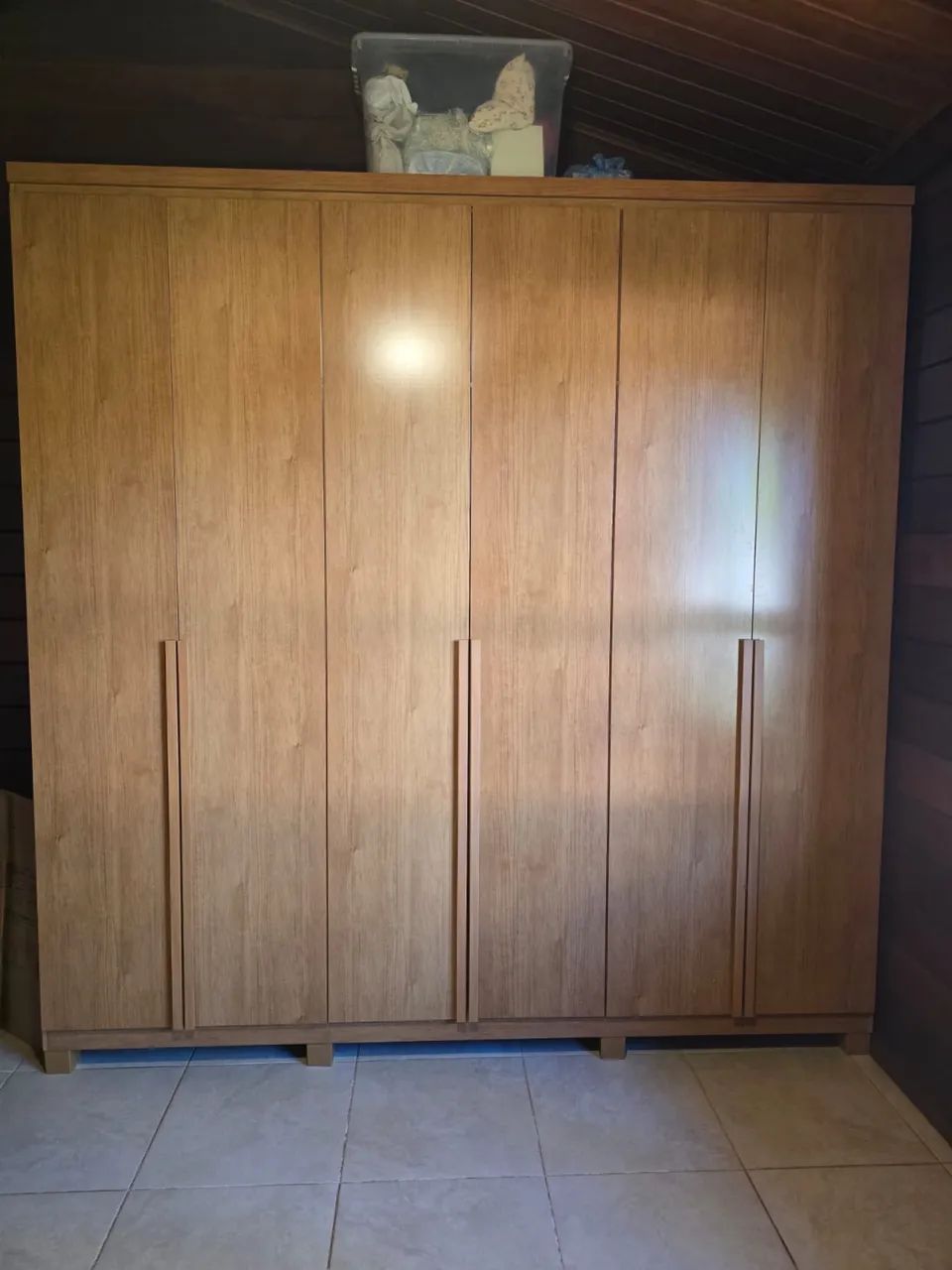 Guarda roupa 6 portas