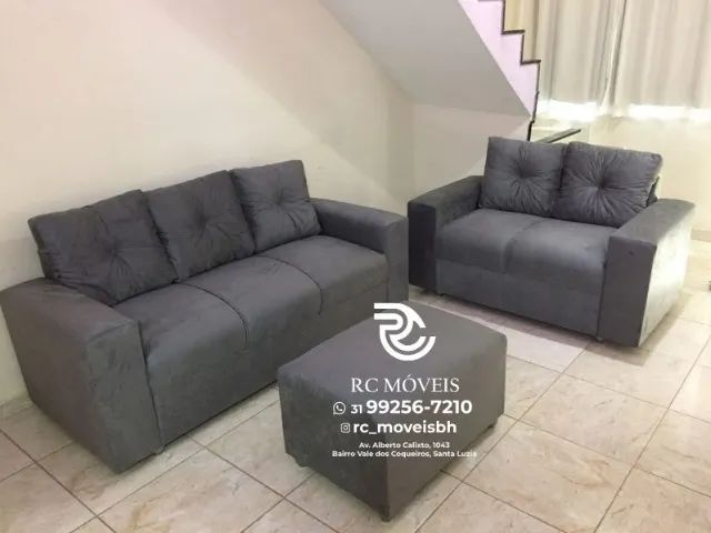Sofá 2 e 3 pessoas com Puff Suede D33 Confortável Direto da Fábrica - Foto 4
