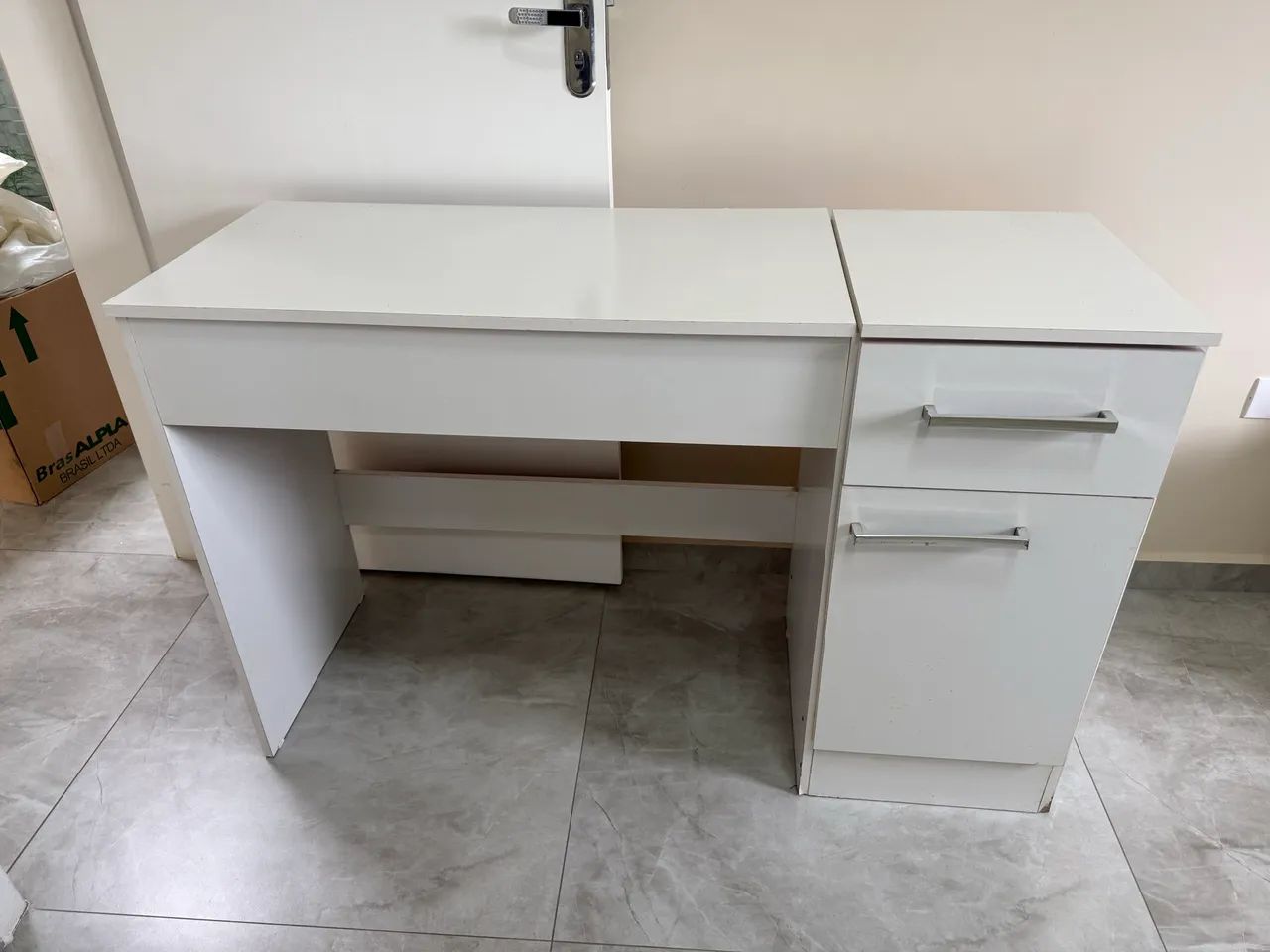 Penteadeira com espelho - Foto 2