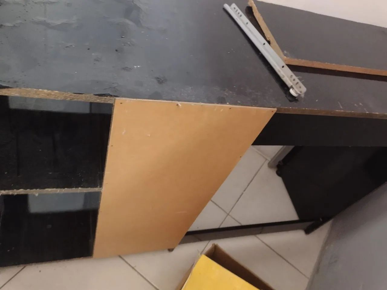 Vendo essa escrivaninha... - Foto 4