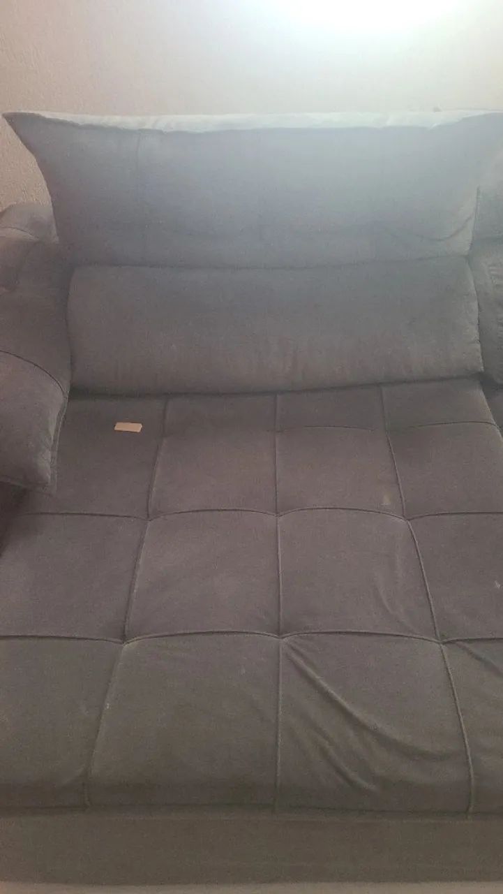 Sofá retrátil usado 