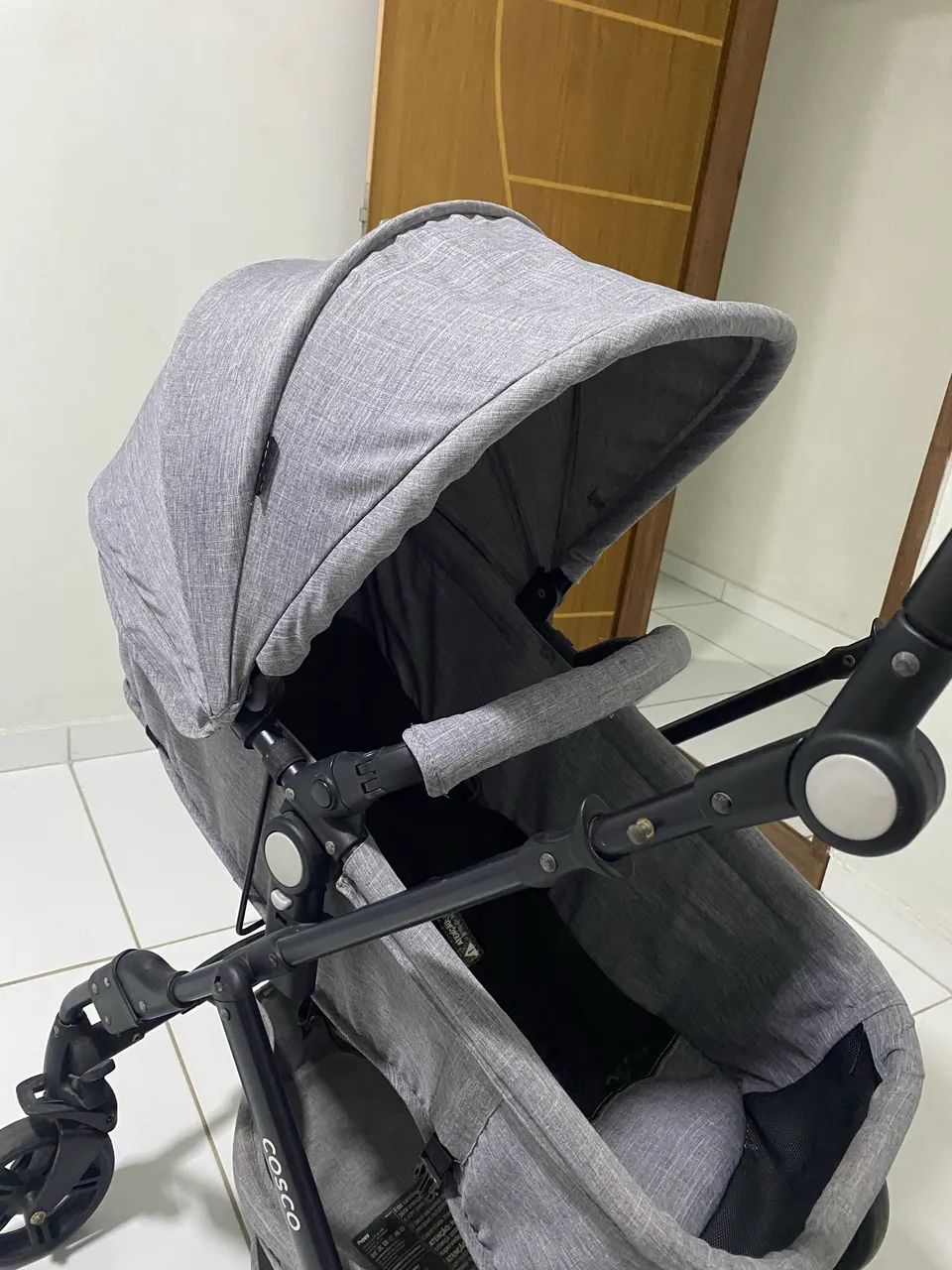 Carrinho de bebê Cosco 3 em 1