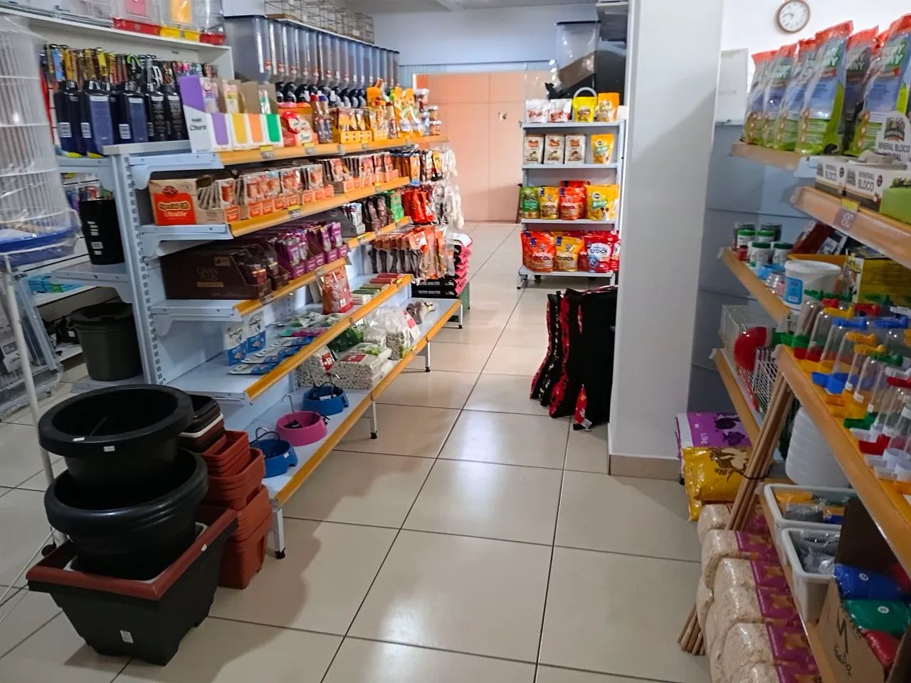 Pet shop com clientela fixa, com excelente localização, fácil estacionamento  - Foto 5