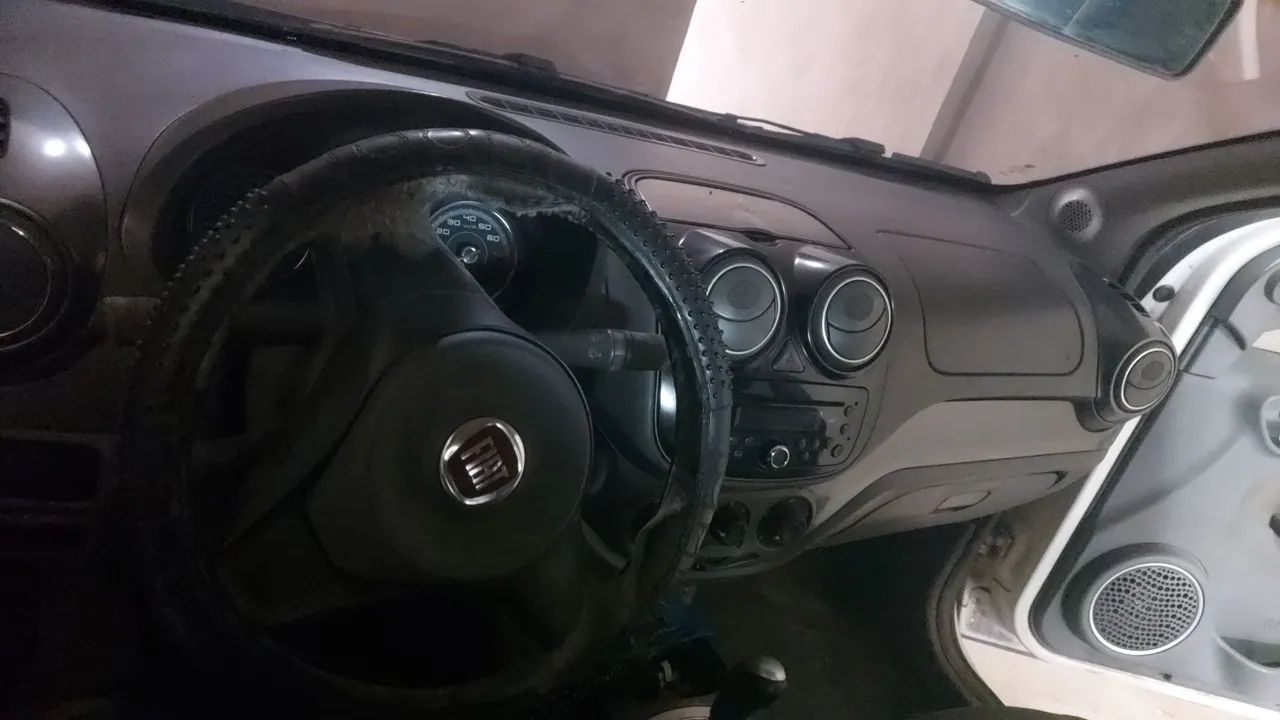Fiat Palio Essence 1.6 Flex 16V 5P 2013 - Foto 9
