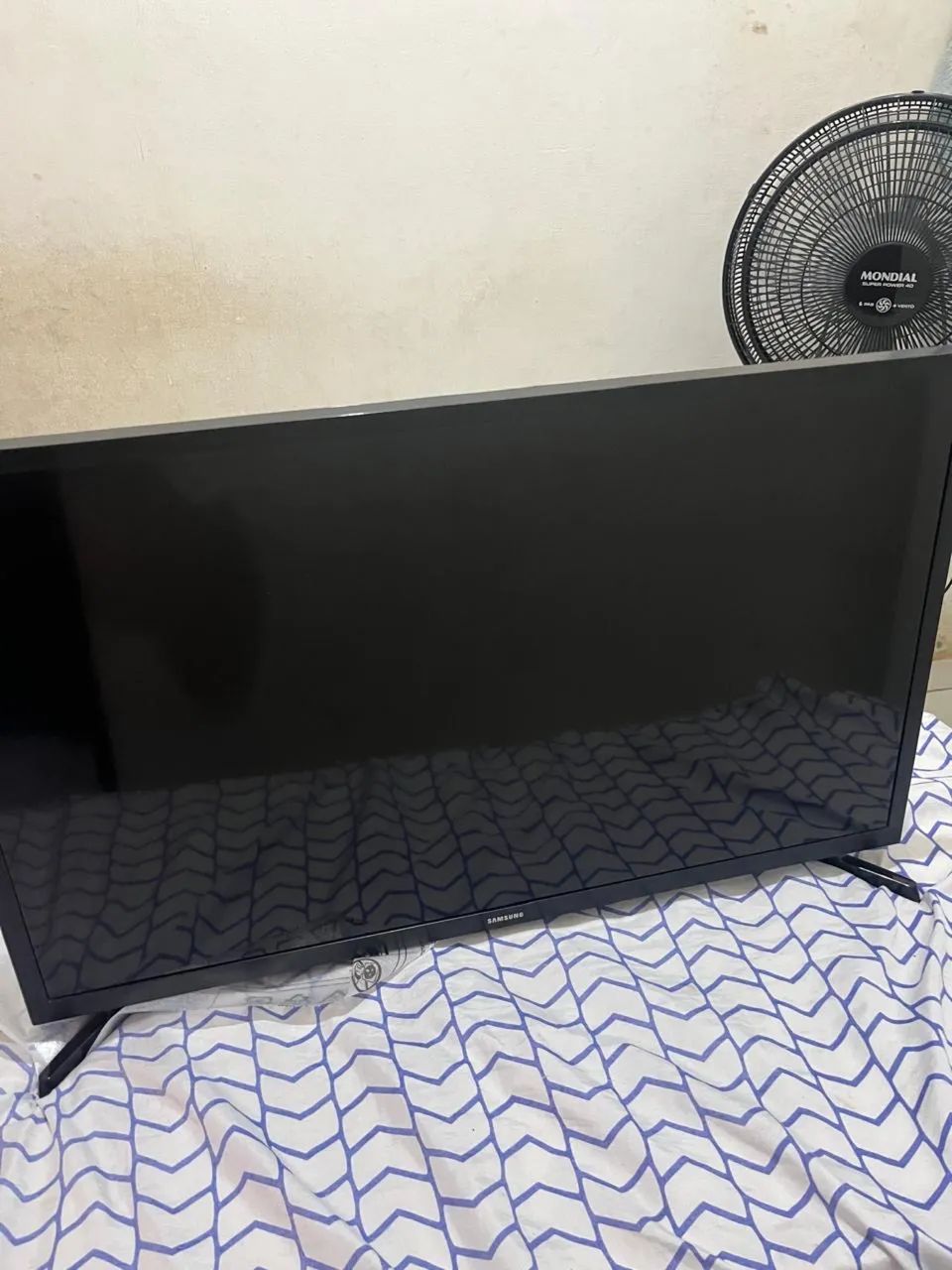 TV SAMSUNG 32 POLEGADAS, COM VISOR COM PROBLEMA! - Foto 2