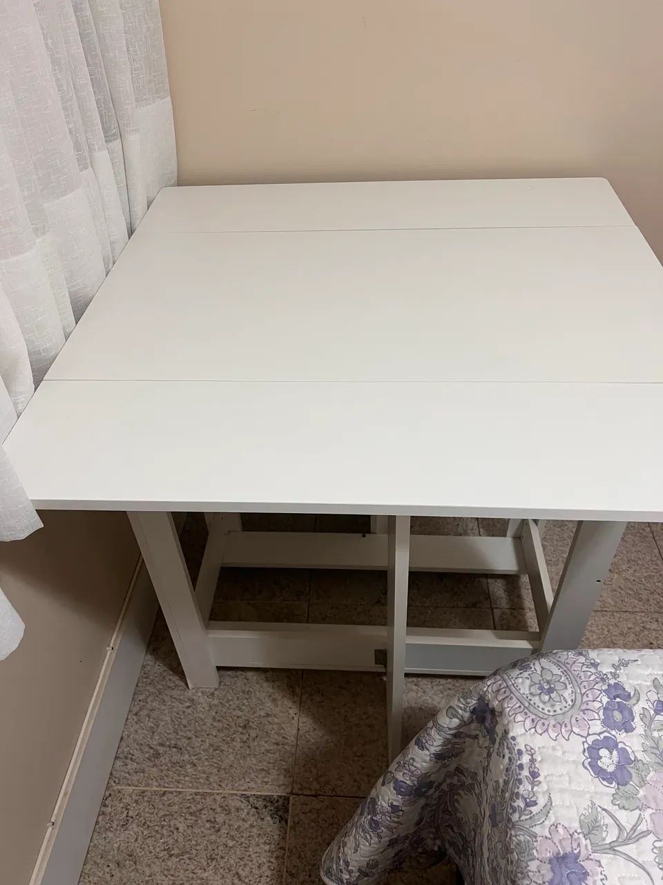 Mesa dobrável/aparador - 2 em 1 compacto 