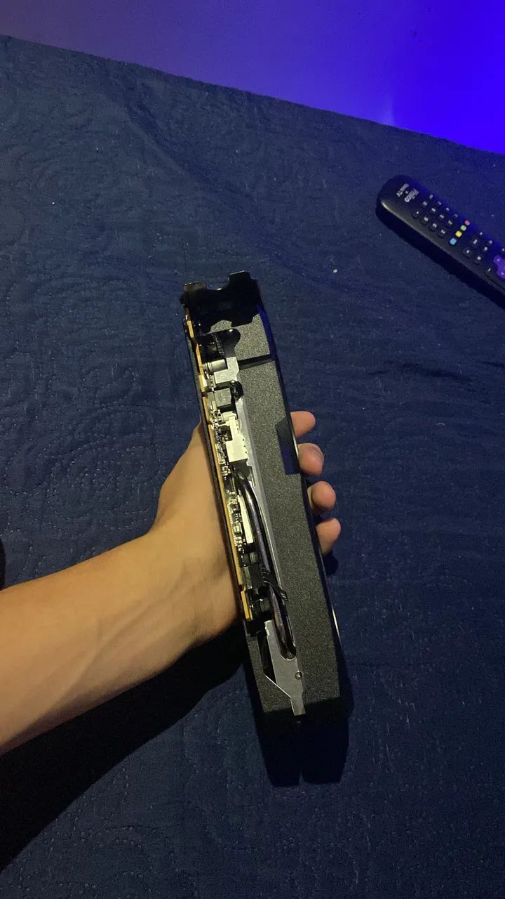 RTX 5050 MSI SHADOW 2x - Foto 5