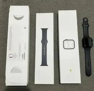 Apple Watch Series 7 - 45mm - Preto