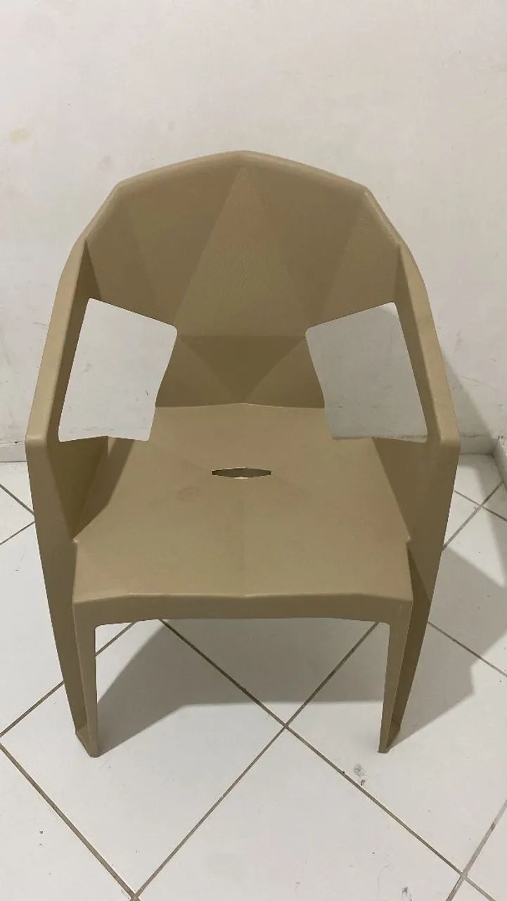 CADEIRAS VARIADAS 