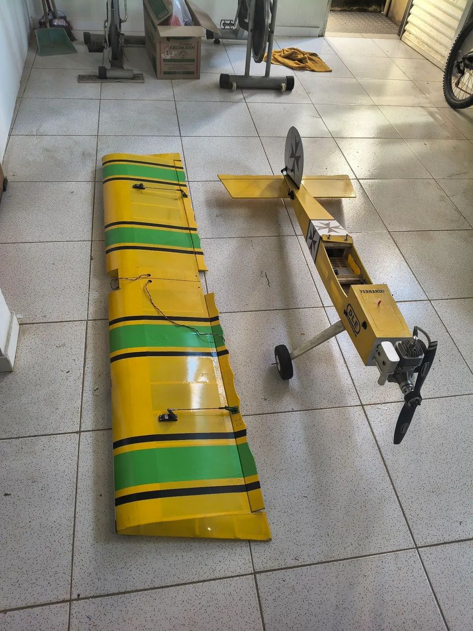 Aeromodelo Stick WGS com DLE 30 servos Hitec - Foto 4