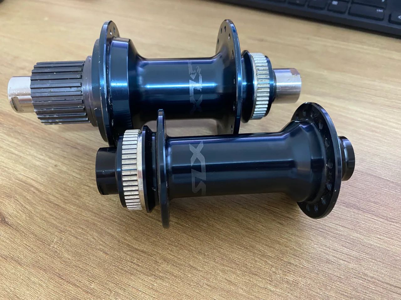 Par Cubos Shimano SLX M7110-B Boost - Foto 4