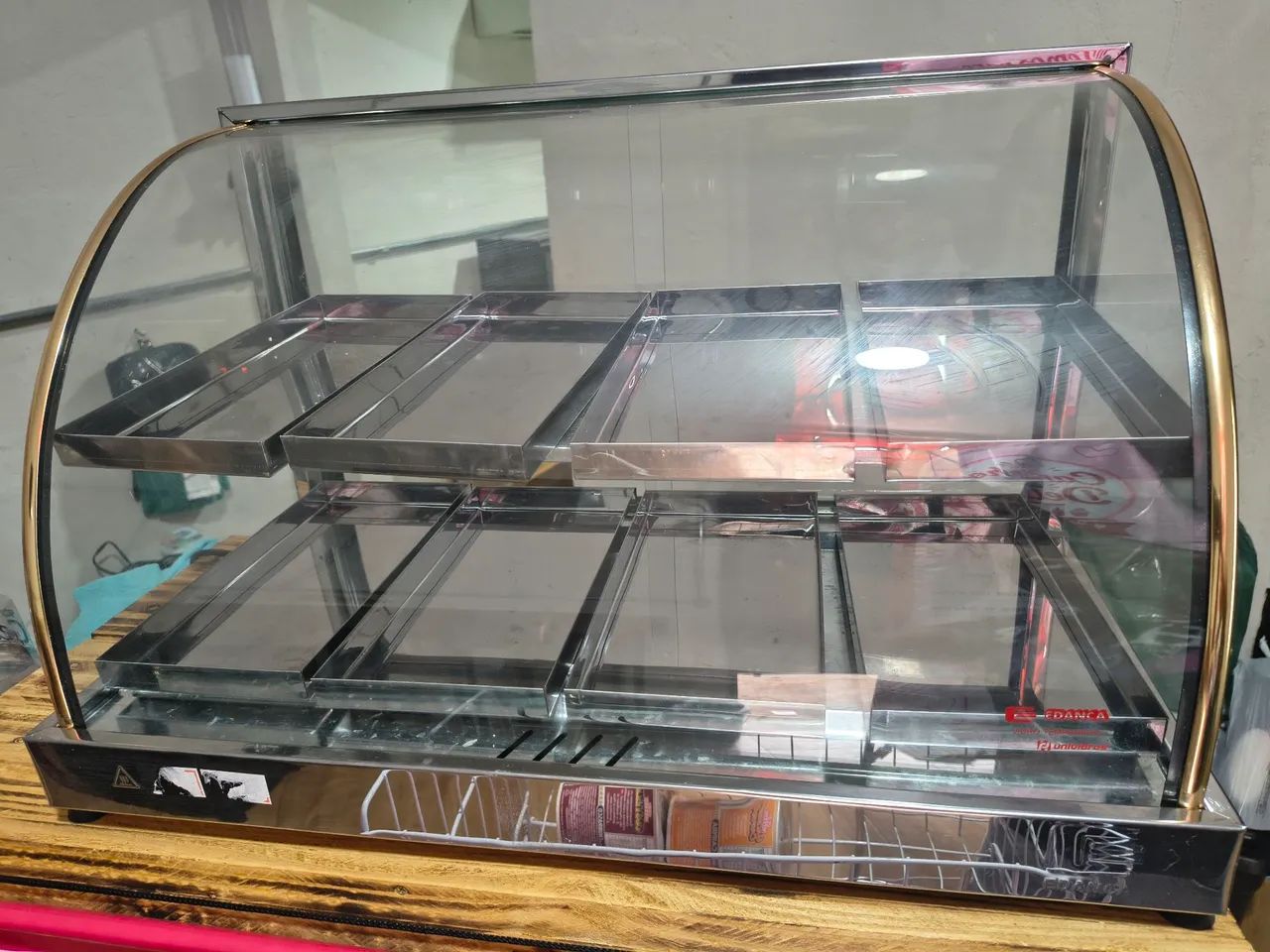 Estufa salgados 8 bandejas 