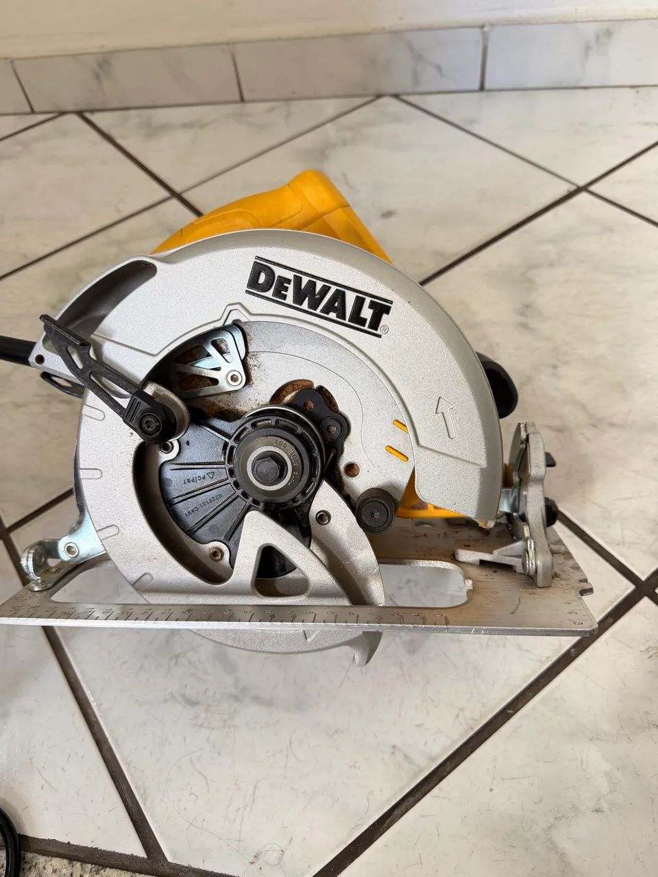 Serra circular dewalt