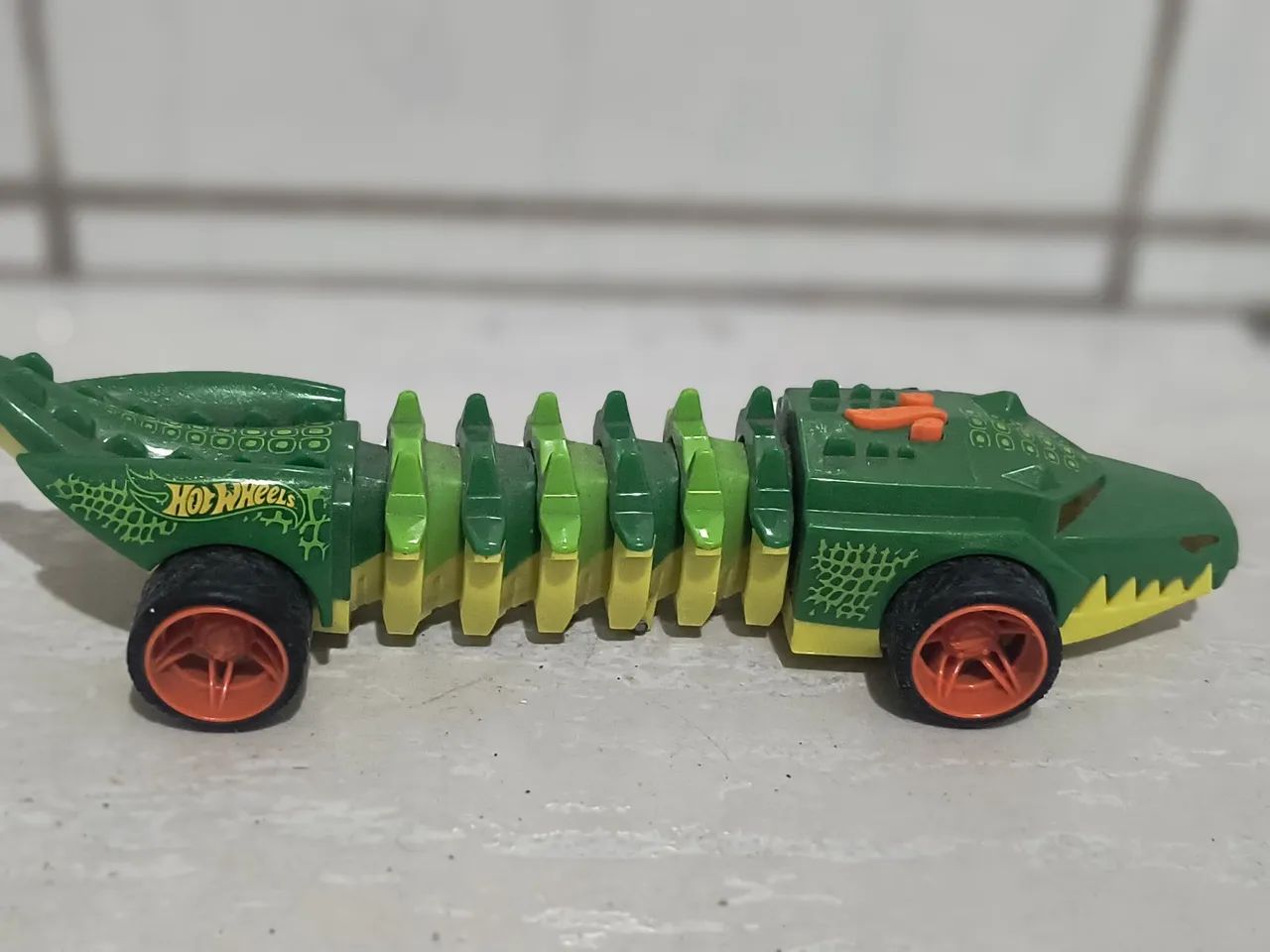 Hot Wheels Mutant Machine Verde Crocodilo DTC - Foto 3