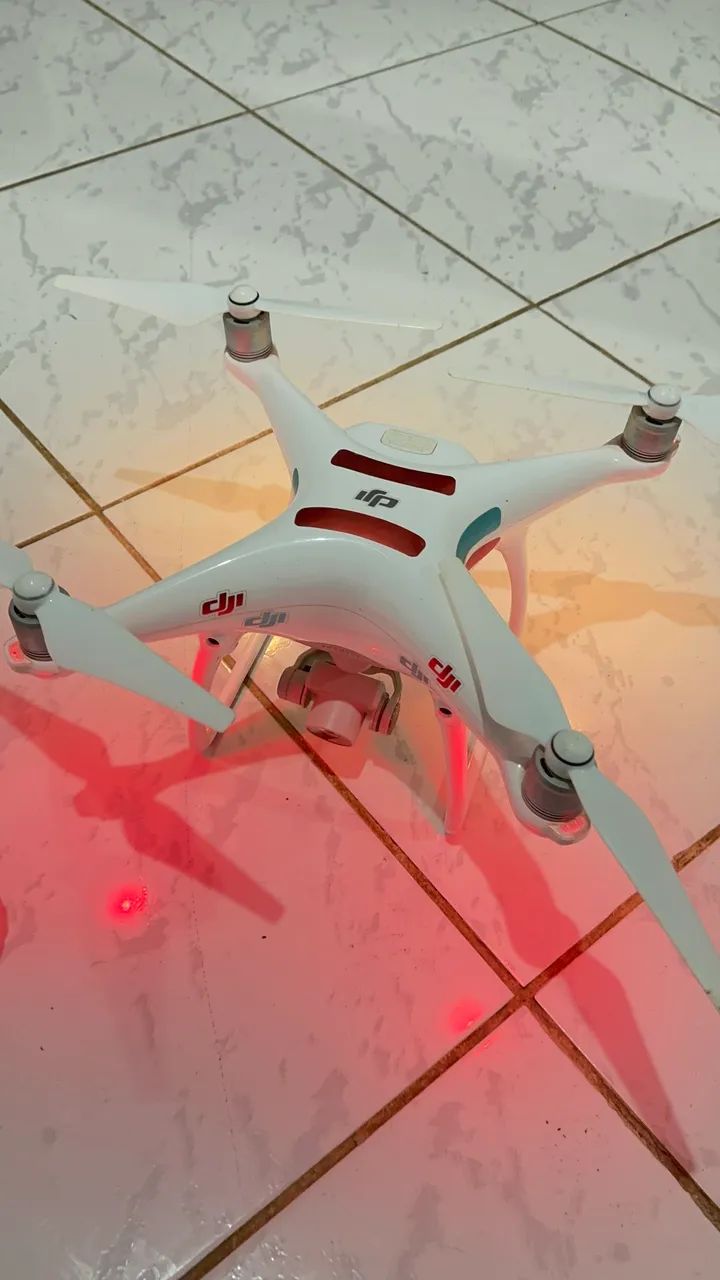DRONE DJI PHANTOM 4 ADVANCED