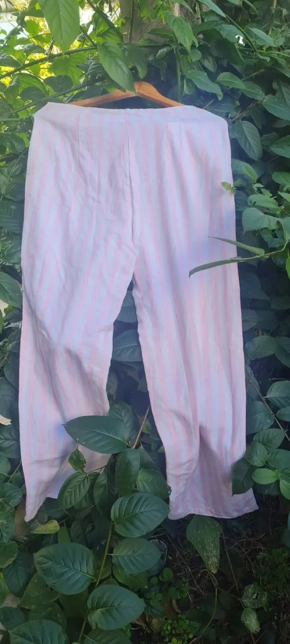 Calça Listada branca e rosa _ longa_ Tam.:G _ R$15,00 - Foto 2