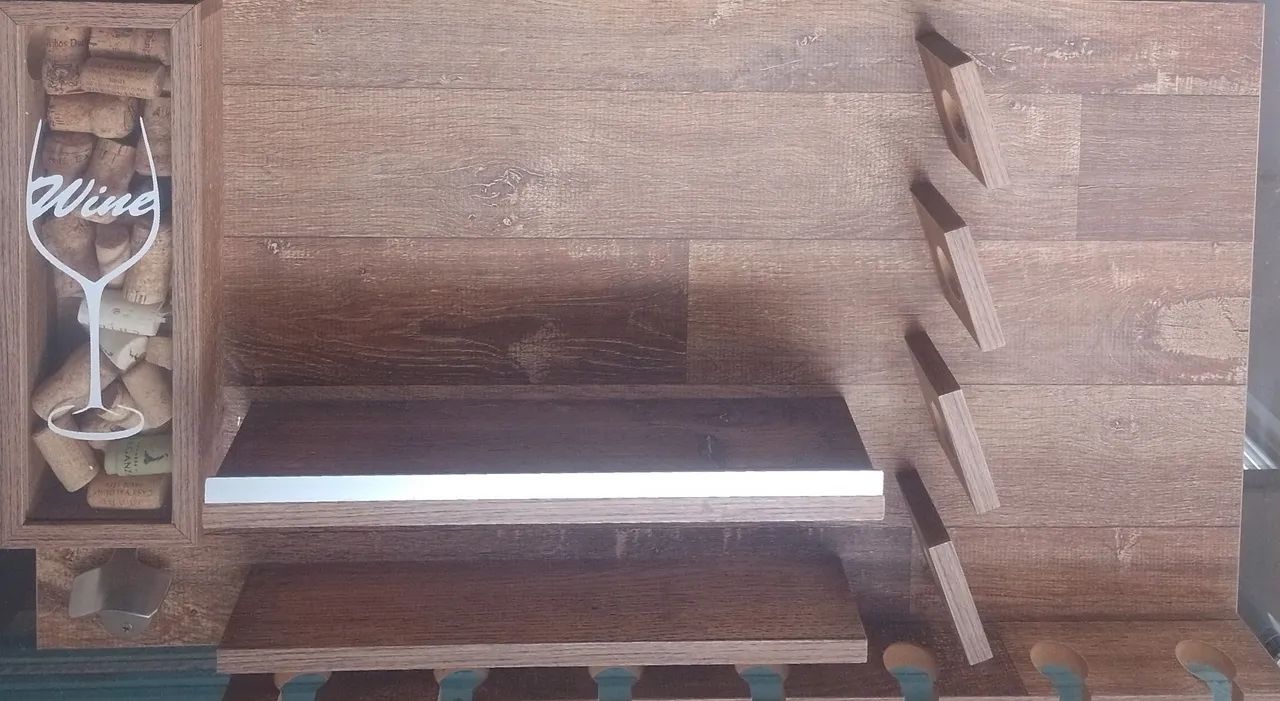 Mini Adega suspensa  - Foto 2