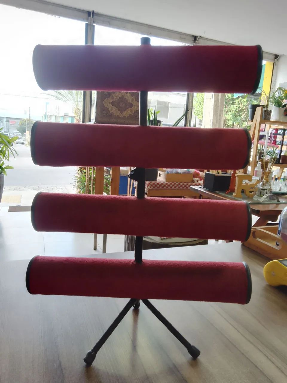Vendo suporte para jóias e pulseiras 